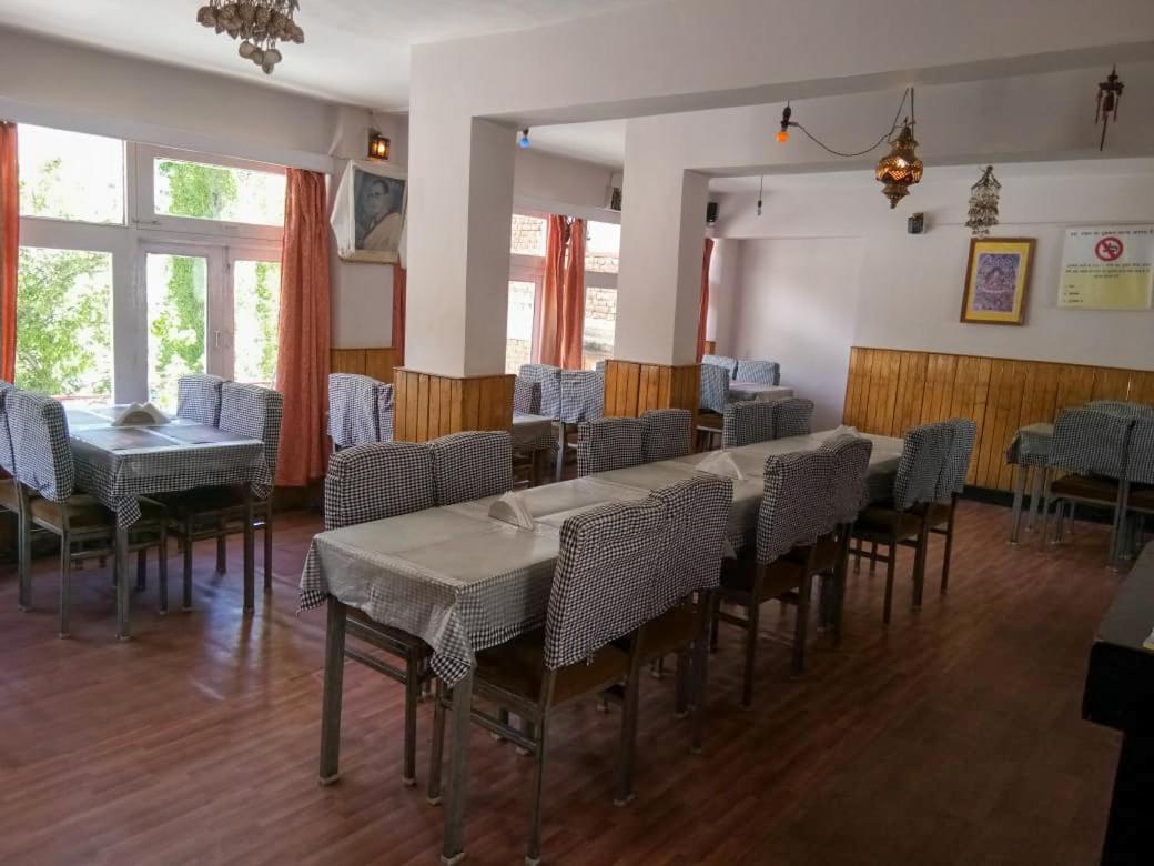 Hotel Gyespa Kyelang Экстерьер фото