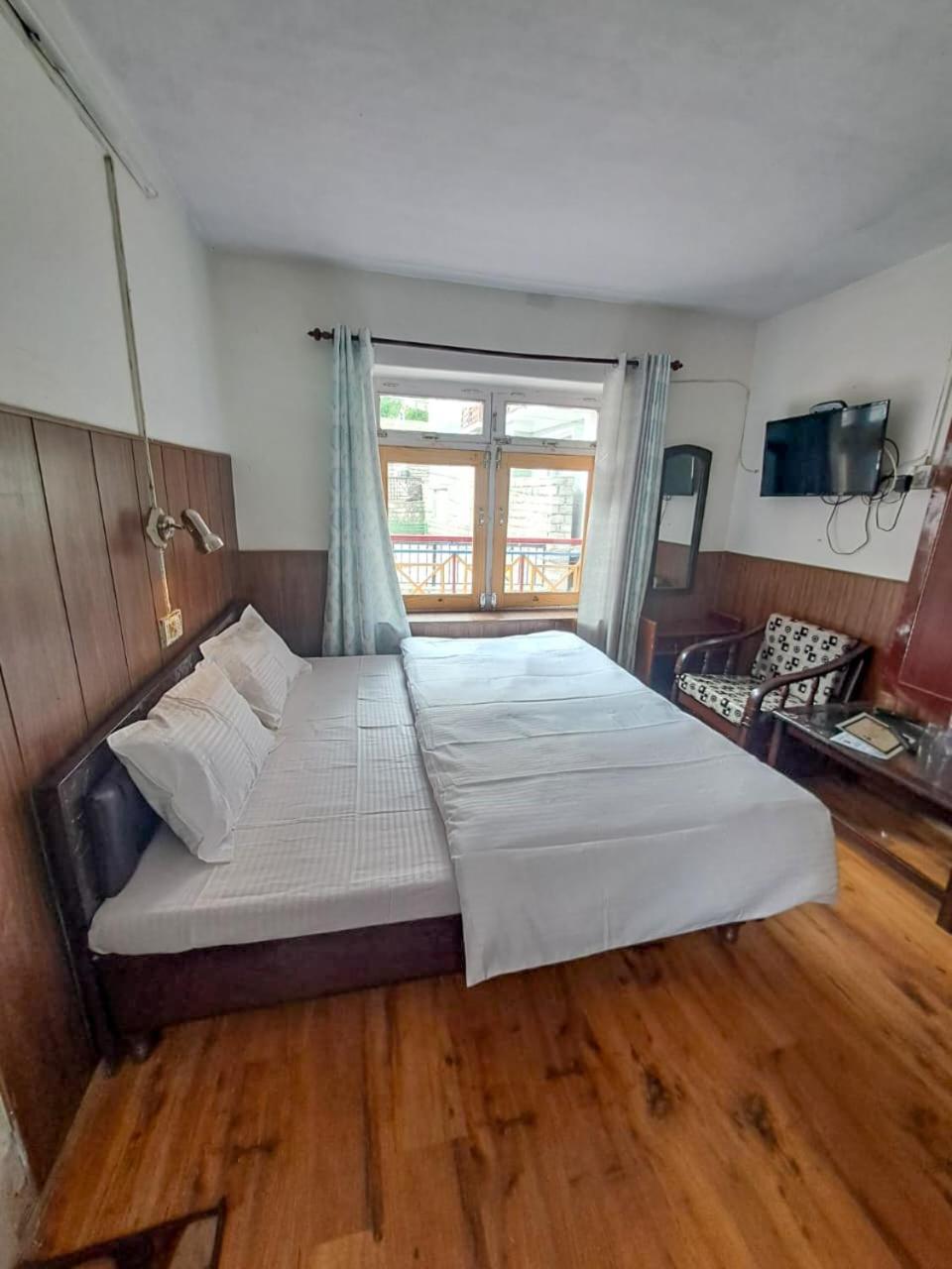Hotel Gyespa Kyelang Экстерьер фото